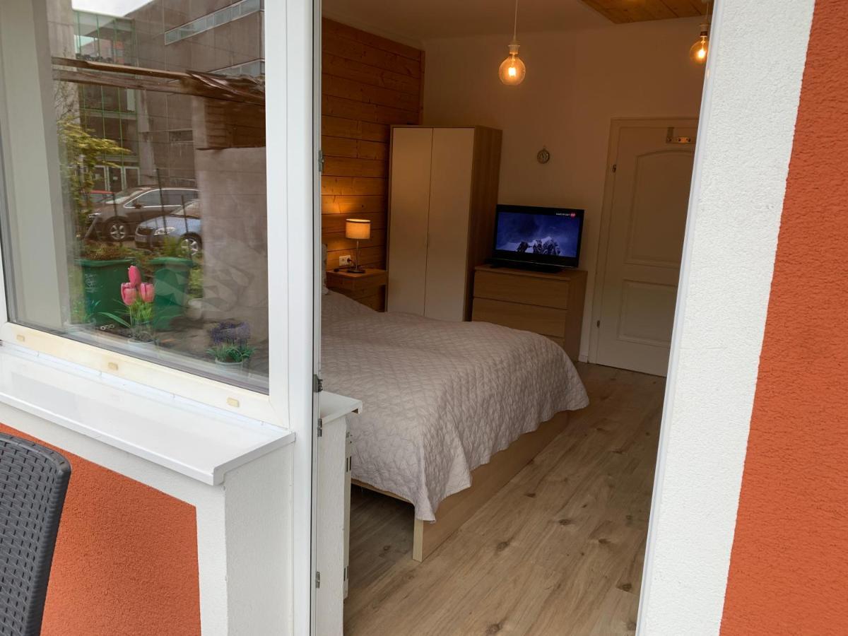 Book-A-Room Salzburg Apartment 5-6-7-8 ภายนอก รูปภาพ