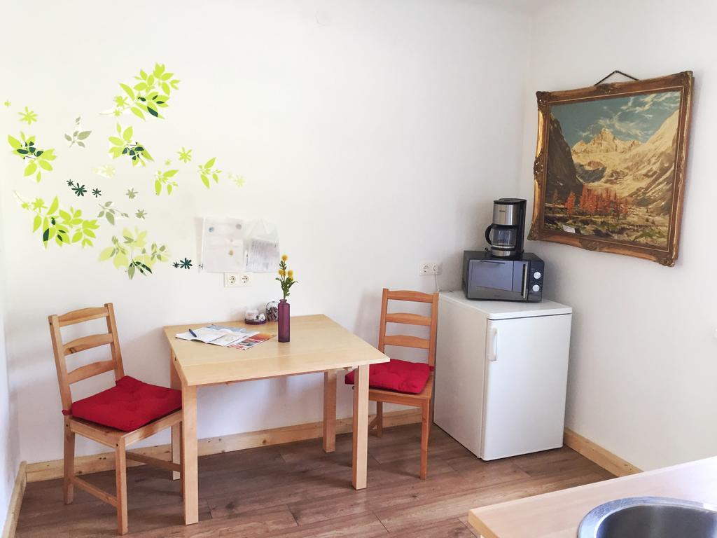 Book-A-Room Salzburg Apartment 5-6-7-8 ภายนอก รูปภาพ